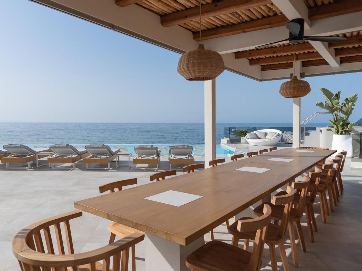 Hermes Grand Luxury Beachfront Villa & Spa, By Thinkvilla Skaleta Exterior photo